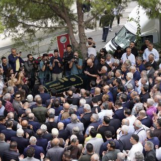 Burhan Özfatura son yolculuğuna uğurlandı
