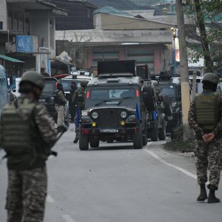 Hindistan'dan Pakistan'a füze saldırıları