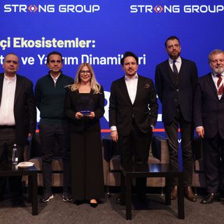 Dönüşen dünyaya uyum için ilham veren liderlik gerekiyor