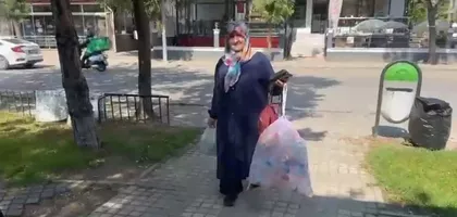 Emekliler ek gelir için ambalaj topluyor!