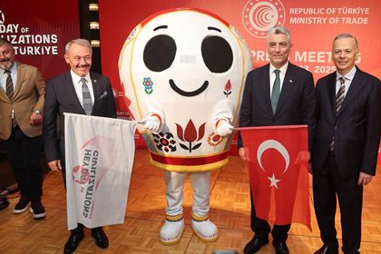 Ticaret Bakanı Bolat: ABD’den yüzde 10 gümrük vergisinin kaldırmasını bekliyoruz