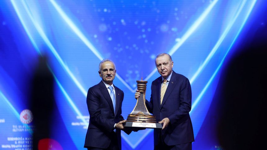 Erdoğan: Esenboğa Havalimanımızın yıllık yolcu kapasitesini 30 milyona yükselteceğiz