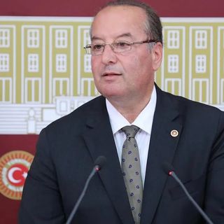 'Vergilerin saniyede 70 bini, ayda 185 milyar lirası faize gitti'