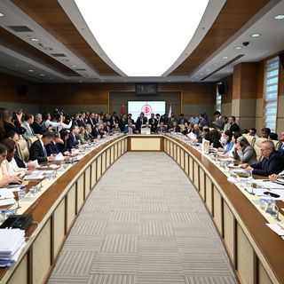 Tartışmalı maden yasası komisyondan geçti