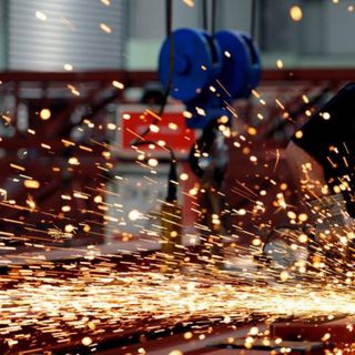 Sanayide ücretli çalışan sayısı 1 yılda 159 bin azaldı