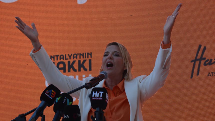 Hatice Öz: Antalya iş dünyası bulunduğu noktadan çok daha fazlasını hak ediyor