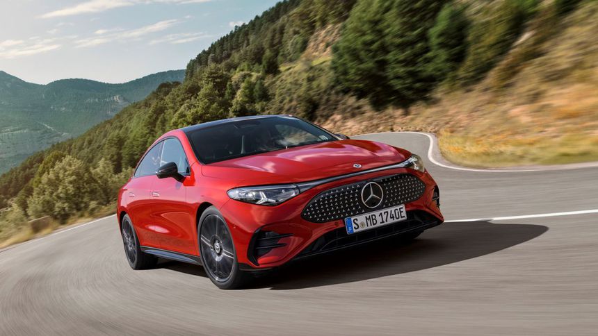 Mercedes Benz, Türkiye satışlarında voltaj yükseltti