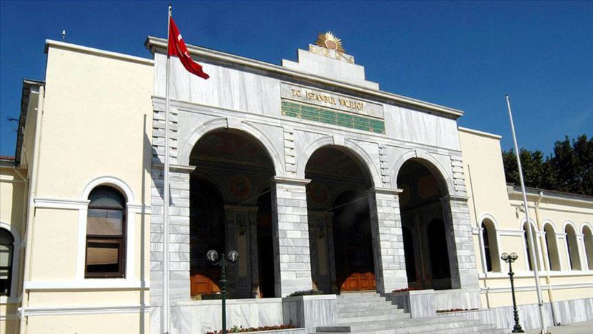 İstanbul Valiliği'nden SMA stantları ve sahipsiz köpeklerle ilgili toplatma kararı