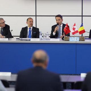 Bayraktar: Türkiye rekabetçi fiyatlarla güvenli nükleer teknolojiye sahip olmak istiyor