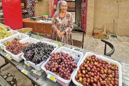 Çin mucizesi: Büyük Yeşil Duvar ile çölü meyve bahçesine çevirdiler