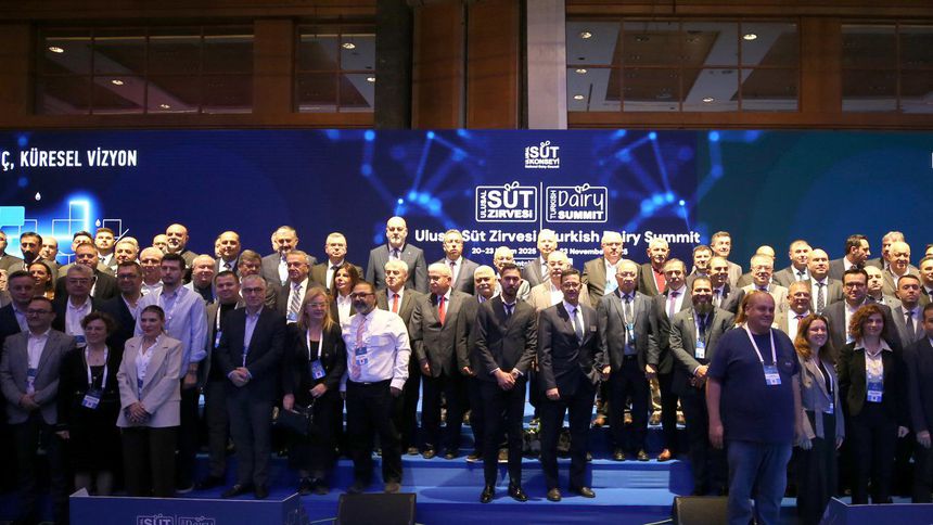 Sanayici de üretici de süt fiyatından şikayetçi