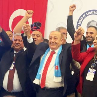 GESOB’da Akdoğan farklı kazandı