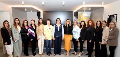 BPW İzmir’de Hayriye Şendinç yeniden başkan seçildi