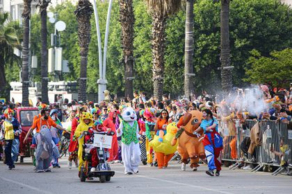 Neşe ve coşkuya hasret kaldık