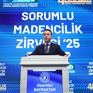 Bakan Bayraktar TMD Zirvesi'nde 'söz' verdi: Nadir toprak elementlerini kamu işletecek
