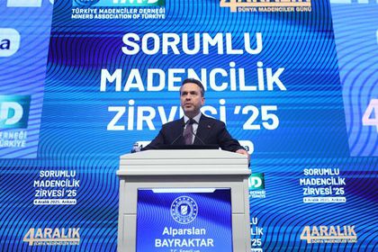 Bakan Bayraktar TMD Zirvesi'nde 'söz' verdi: Nadir toprak elementlerini kamu işletecek