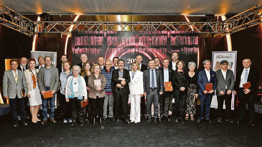 2024’ün en iyi kitaplarında ödüller sahiplerini buldu