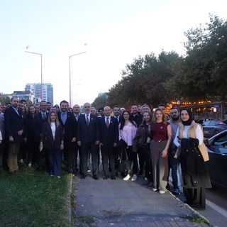 UEDAŞ’ta pembe lambalar farkındalık için yandı