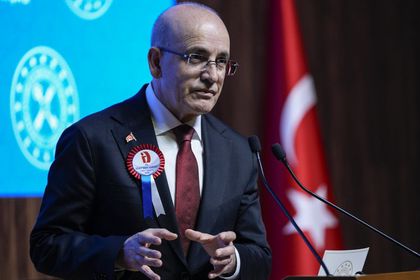 Bakan Şimşek: Dolaylı vergilerin payını yüzde 62'ye indirdik