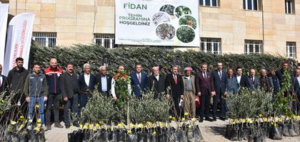 Şırnak'ta çiftçilere meyve fidanı dağıtıldı