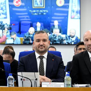 TCMB Başkanı Karahan'dan 'rezerv' sorusuna yanıt: 5-2 biten maçın sonunda '2 gol yedik' demezsiniz