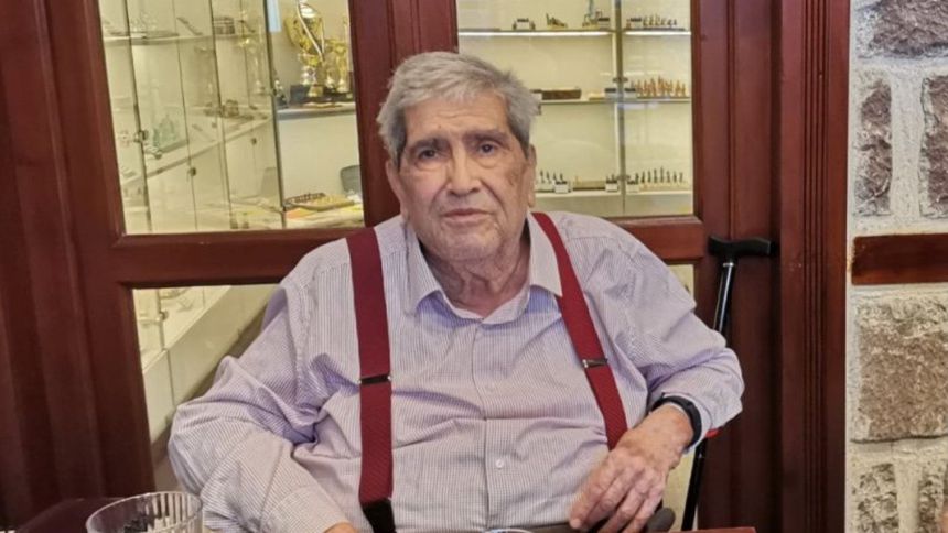 Akın Gökyay: Mobilyayı atölyeden çağdaş fabrikaya taşıdı