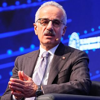 Uraloğlu: İstanbul'a 600 kilometre daha metro lazım
