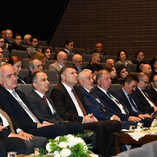 Isparta’nın geleceği sempozyumda tartışıldı Isparta’nın geleceği sempozyumda tartışıldı