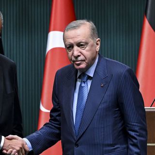 Erdoğan: Ankara kriterleriyle biz Avrupa'ya ve dünyaya açılırız Erdoğan: Ankara kriterleriyle biz Avrupa'ya ve dünyaya açılırız