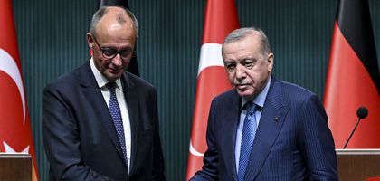 Erdoğan: Ankara kriterleriyle biz Avrupa'ya ve dünyaya açılırız