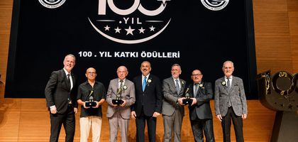 Orhangazi TSO'dan 100. yılda ekonomiye katkı sağlayanlara ödül