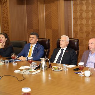 Bursa Büyükşehir Belediye Başkanı Bozbey: Su tüketen sanayi tartışılmalı