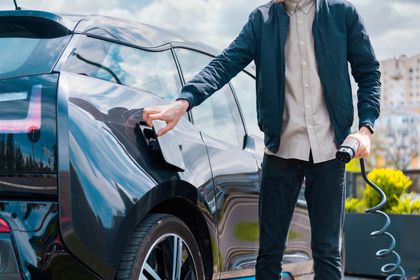 '2030'da Türkiye yollarında 1,5 milyon elektrikli araç göreceğiz'
