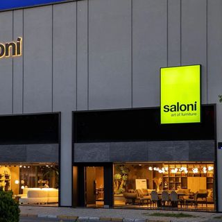 Saloni, yatırıma devam ederken mağazalaşmayı sürdürüyor