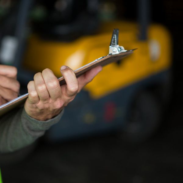 Maliyeti düşerken istihdam geriliyor