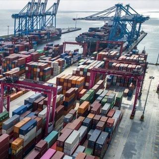 Dış ticaret açığı nisanda 12,1 milyar dolar