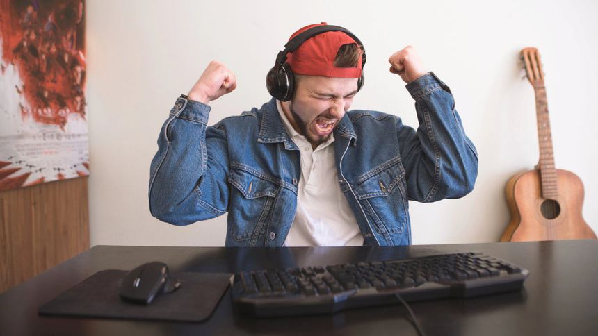 Salı Pazarı’na uğramayan genç işsizler