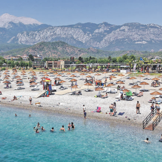 Bodrum'a 15 sterline bilet, Marmaris'te 212 sterline tatil