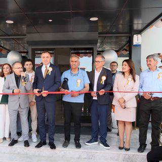 Çizgi Medikal, Kemalpaşa OSB’de 200 milyon TL’lik yeni tesisini açtı