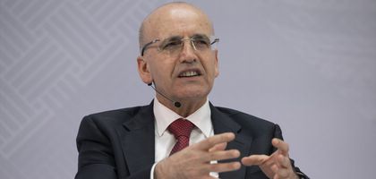 Şimşek: Riskleri azaltmaya ve fırsatları çeşitlendirmeye yatırım yapmak zorundayız