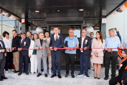 Çizgi Medikal, Kemalpaşa OSB’de 200 milyon TL’lik yeni tesisini açtı