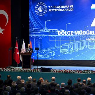 Uraloğlu’ndan 'Kalkınma Yolu-Üç Deniz' inisiyatifi vurgusu