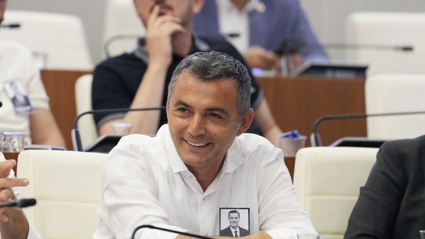 Manavgat Belediyesi'ne operasyon: Başkan Kara dahil 34 gözaltı