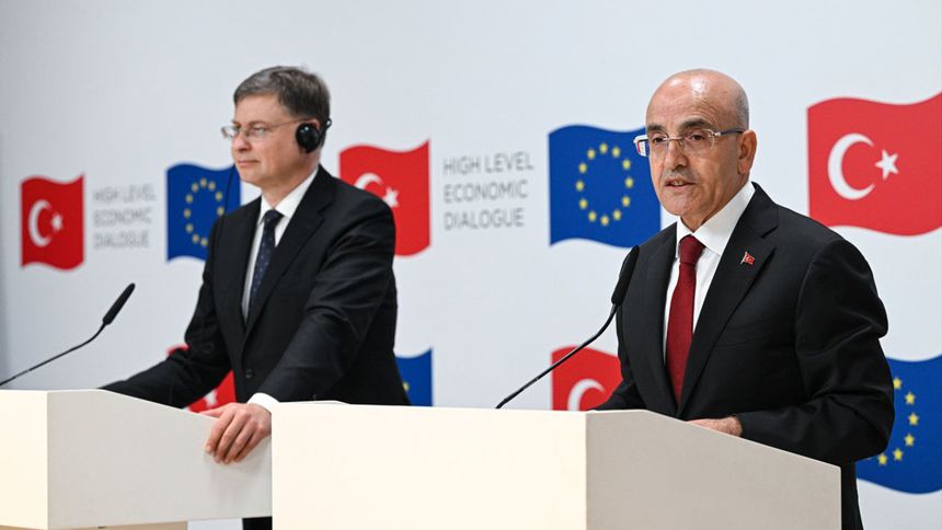 Şimşek: SEPA'ya katılım için niyet mektubunu Avrupa Ödemeler Konseyi'ne ilettik