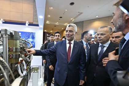 Bakan Bolat duyurdu: Almanya'ya 100 adet Togg gönderildi