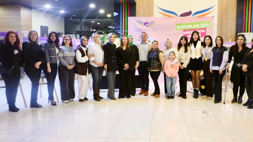 Gebze Gazeteciler Cemiyeti’nin 8 Mart programı Özelsin Koleji’nde gerçekleşti