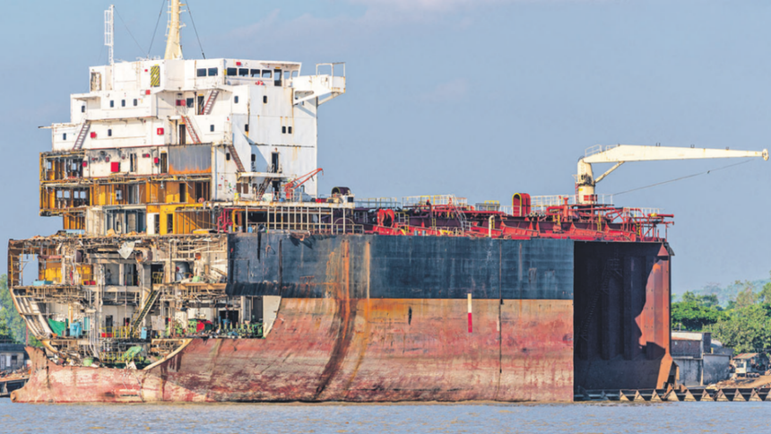 AB, hurda için gemilere göz dikti