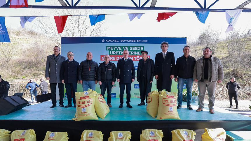 Kocaeli Büyükşehir Belediyesi 5 bin çiftçiye gübre dağıtımına başladı