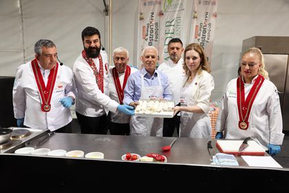 Bozbey: Bursa, gastronomi turizminden de pay alan kentlerden biri olacak