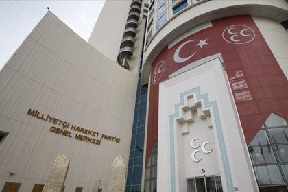 MHP İstanbul'daki tüm yöneticilerini görevden aldı